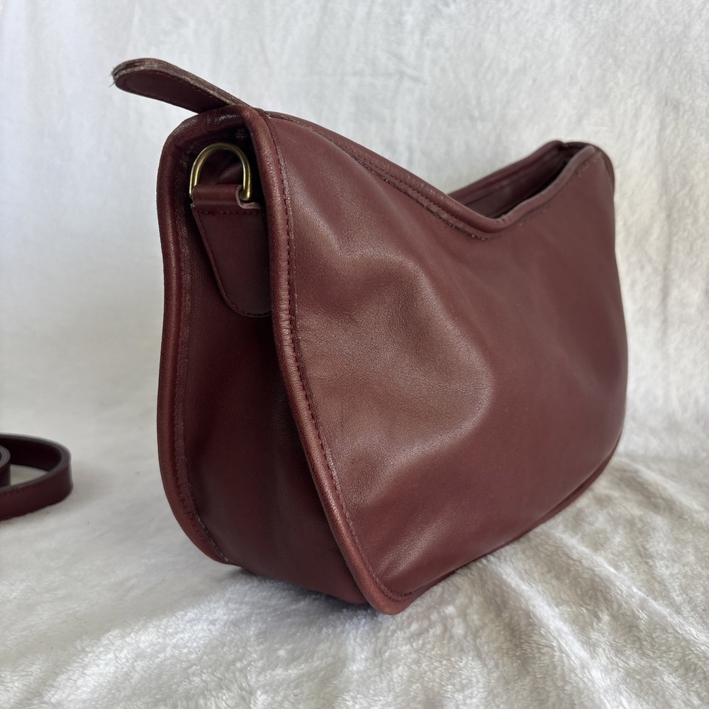 Vintage COACH Soho Swinger Bag Burgundy Red Leather Crossbody 90s USA - Picture 6 of 16